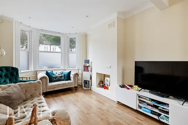 Winterbourne Road, Thornton Heath, CR7, photo 2