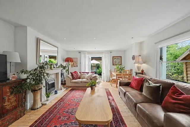 Dynevor Road, London, N16, photo 1