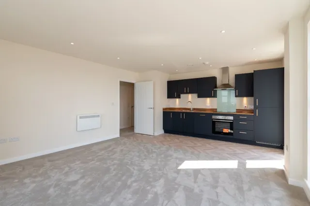 Henley Approach, Northfleet, DA11, photo 2