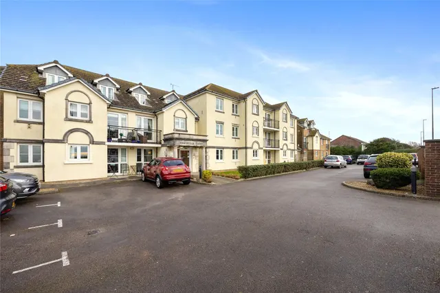 Brighton Road, Lancing, BN15, photo 1