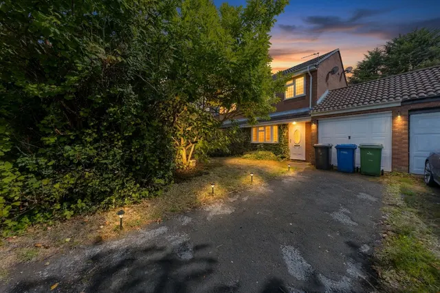 Gilderdale Close, Birchwood, WA3, photo 1