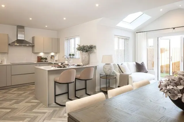 Woodlark Way, Wokingham, RG40, photo 1
