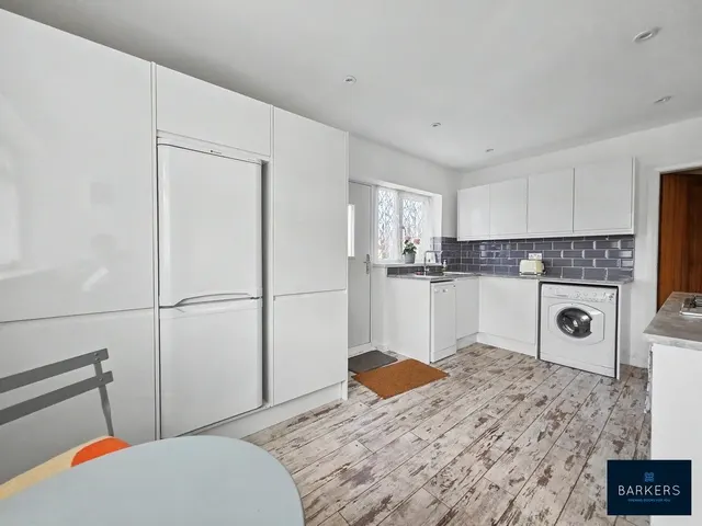 Photo 2 — Woodlands Avenue Gomersal, Cleckheaton BD19 4SW
