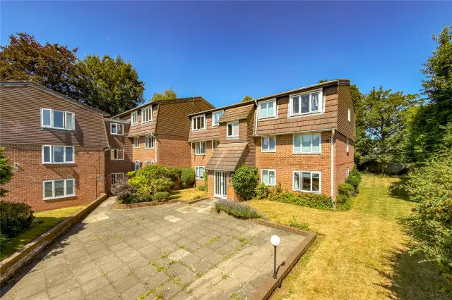 Douglas Road, Harpenden, AL5, photo 1