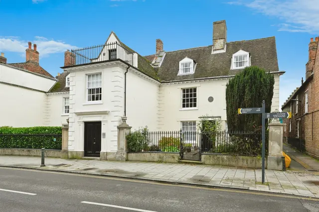 Old School Court, King's Lynn, PE30, photo 1