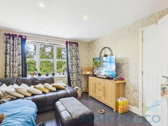 Photo 3 — Snowdrop Close, Burgess Hill, West Sussex