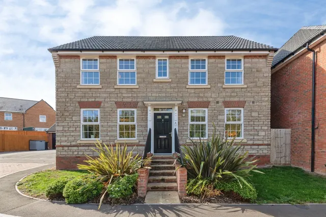 Corner Lawn, Cheddon Fitzpaine, TA2, photo 1