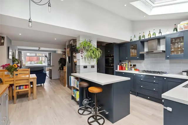 Photo 3 — Fulwell Park Avenue, Twickenham, Middlesex, TW2 5HB