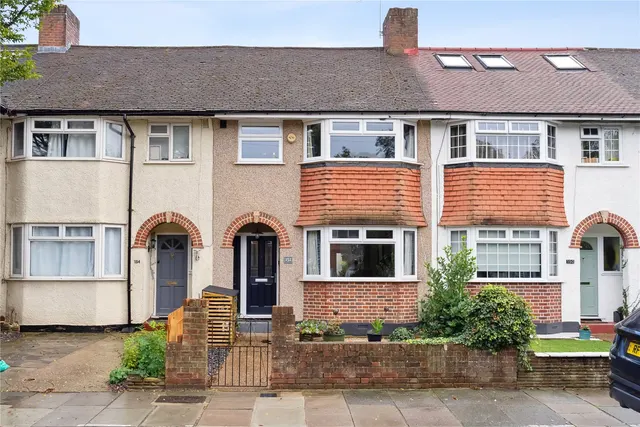Fulwell Park Avenue, Twickenham, Middlesex, TW2 5HB, photo 1