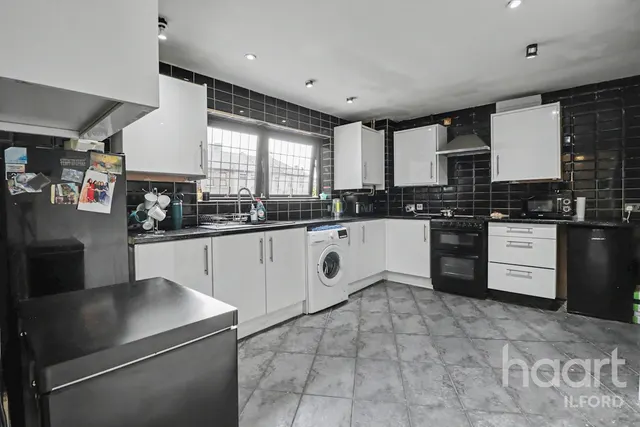 Green Lane, Ilford, IG1, photo 2