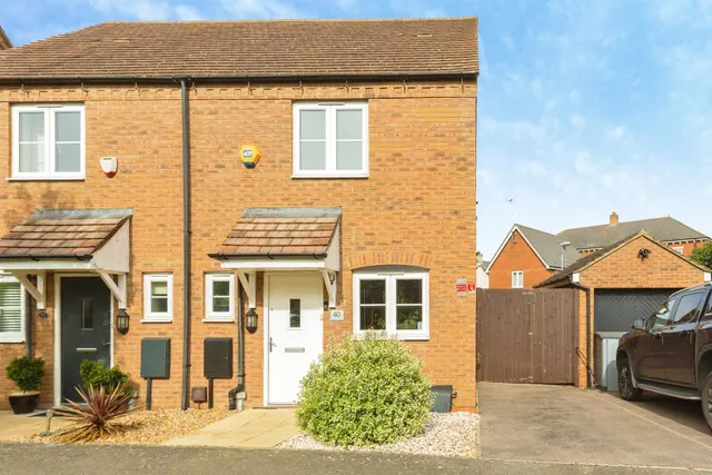 Plover Road, Leighton Buzzard, LU7, photo 3