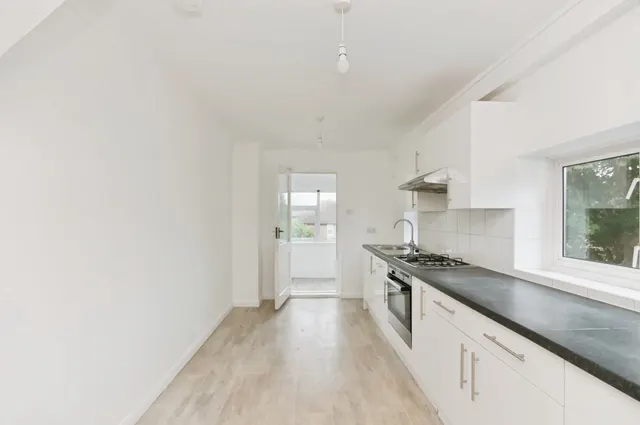 Southall Avenue, Brighton, BN2, photo 2