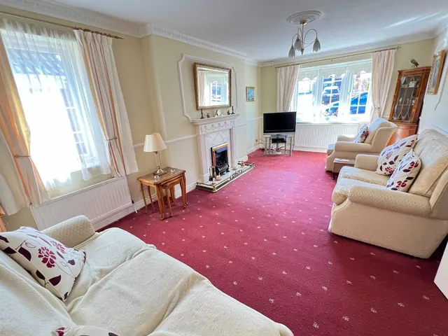 Sandown Drive, Newton Aycliffe, DL5, photo 2