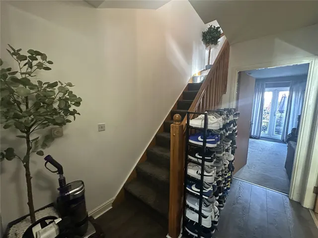Pendle Court, Leigh, WN7, photo 2