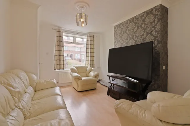 Photo 2 — Lichford Road, Heeley, Sheffield, S2 3LD