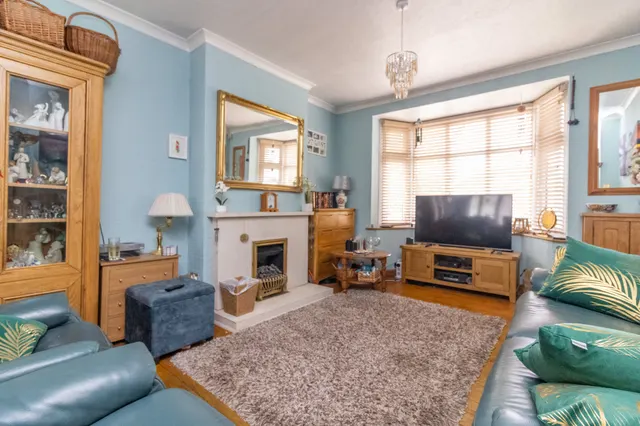 Photo 2 — Goodwood Road, Leicester, Leicester, LE5 6SG