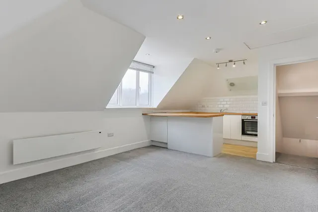 Photo 2 — Heron Court Road, Bournemouth