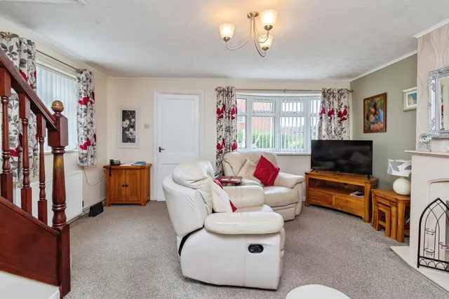 Photo 2 — Covert Close, Great Haywood, Stafford, Staffordshire, ST18