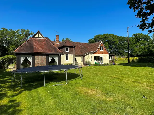 Old Calmore, SO40, photo 2