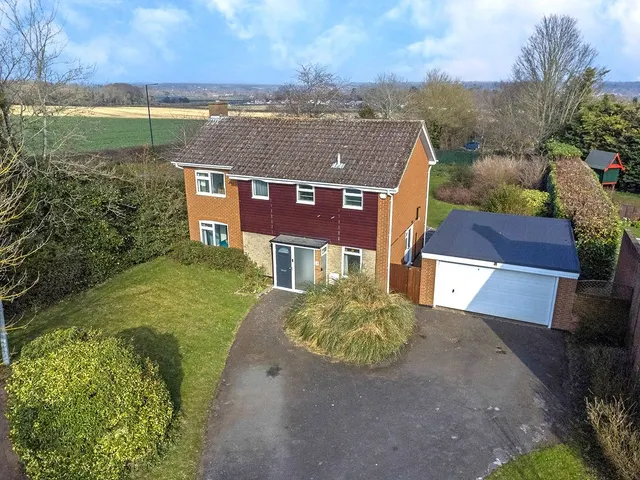 The Paddock, Cranbrook Drive, Maidenhead, Berkshire, photo 1