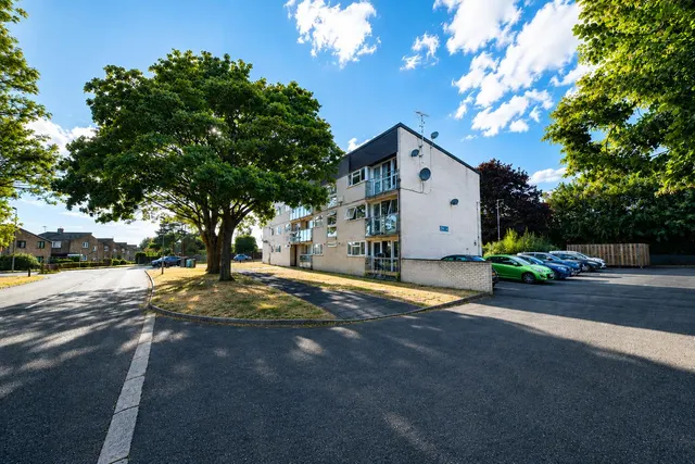 Sloan Court, Stevenage, SG1 5HR, photo 1