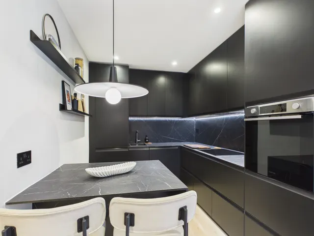 Roselawn Belmont Road, Cheltenham, GL52, photo 3
