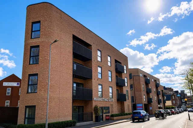 Photo 2 — Brentwood Central, Western Road, Brentwood