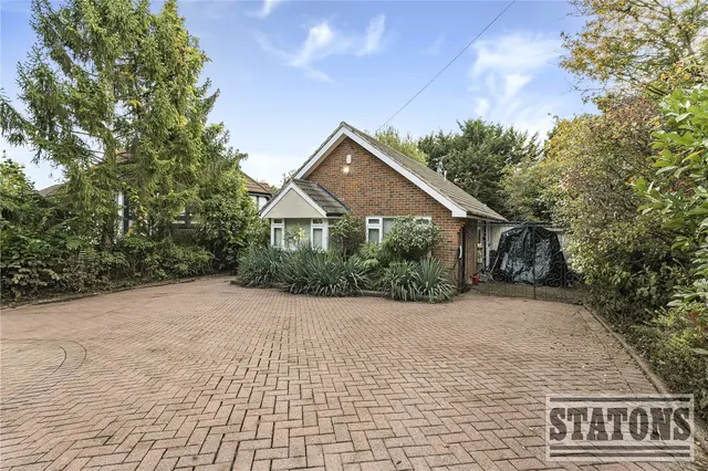 Photo 2 — Barnet Gate Lane, Arkley, Hertfordshire, EN5 2AD