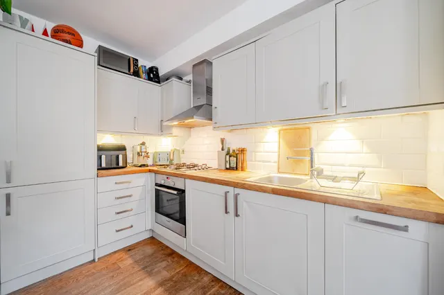 Clapham Common North Side, Battersea, SW4, photo 3