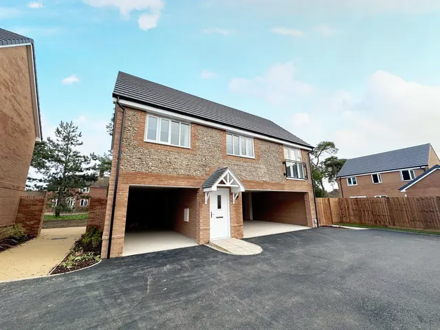 Snowdrop Road, Lakenheath, photo 1