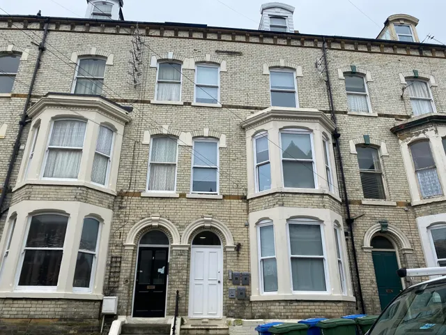 Royal Avenue, Scarborough, YO11, photo 1