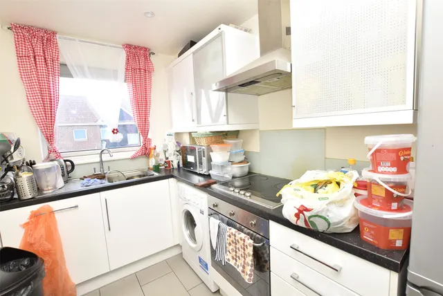 Photo 2 — Nayland Court, Market Place, RM1 3EF
