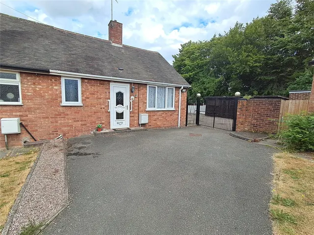 Speedy Close, Cannock, Staffordshire, WS11, photo 1