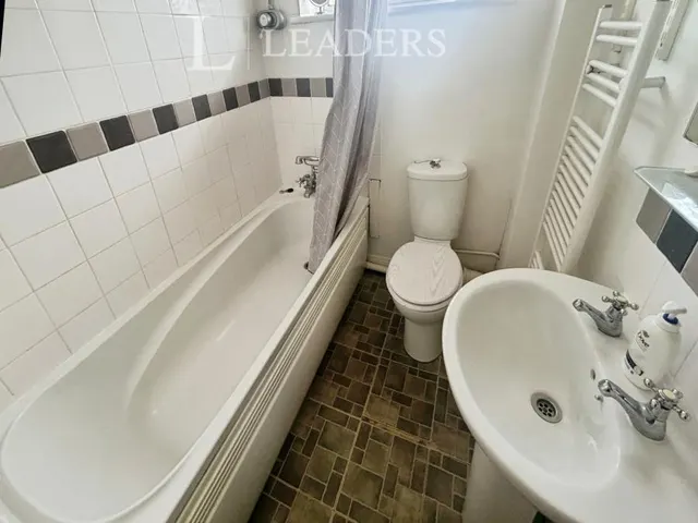 Havant Road, Drayton, PO6, photo 1