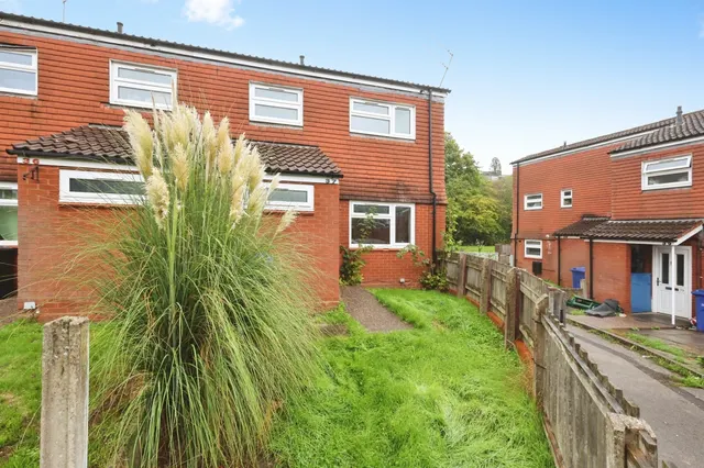 Armstrong Close, Stourbridge, photo 1