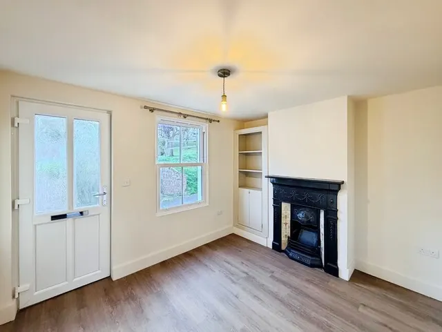 Church Hill, Temple Ewell, CT16, photo 2
