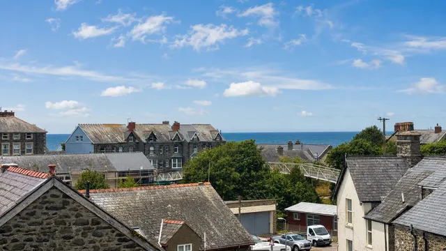 Glasfor Terrace, Barmouth, LL42, photo 3