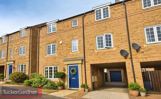 Longchamp Drive, Ely, CB7, photo 1