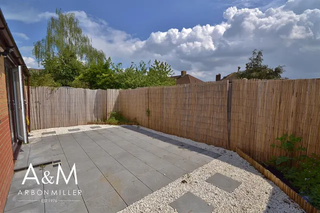 Bernards Close, Hainault, IG6, photo 3