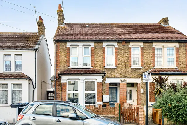 30A Regina Road, Southall, UB2 5PL, photo 1