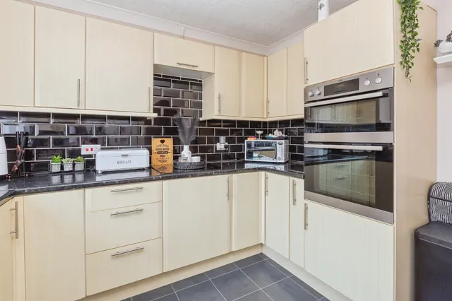 Cherwell Road, Aylesbury, HP21, photo 2