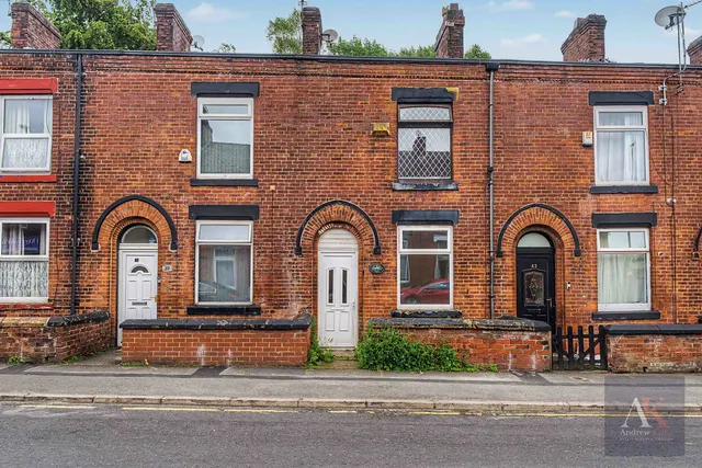 Coalshaw Green Road Chadderton, Oldham OL9 8JW, photo 1