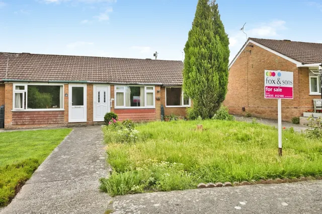 Rowan Way, YEOVIL, photo 1