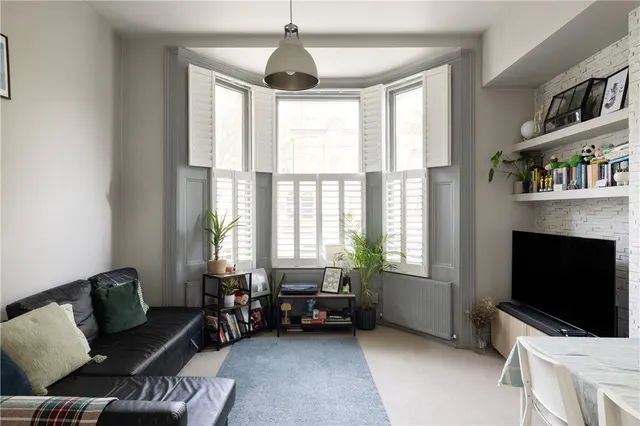 Photo 3 — Elgin Avenue, London, W9 2