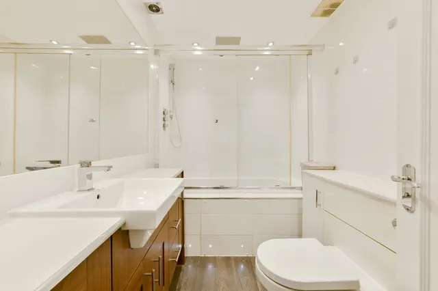 Photo 3 — 88b Goldhawk Road, London
