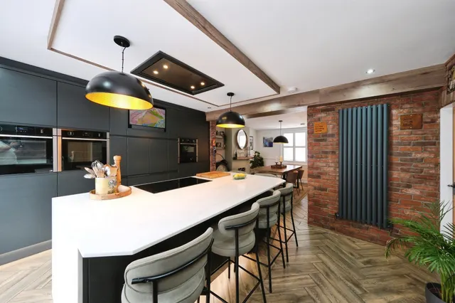 Alma Street, Melbourne, DE73, photo 3