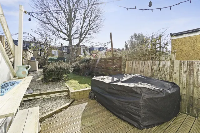 Photo 2 — Gould Road, Twickenham, TW2 6RN