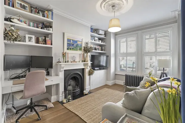 Photo 3 — Gould Road, Twickenham, TW2 6RN
