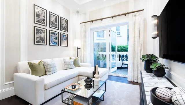 Prince of Wales Terrace, London, W8, photo 2