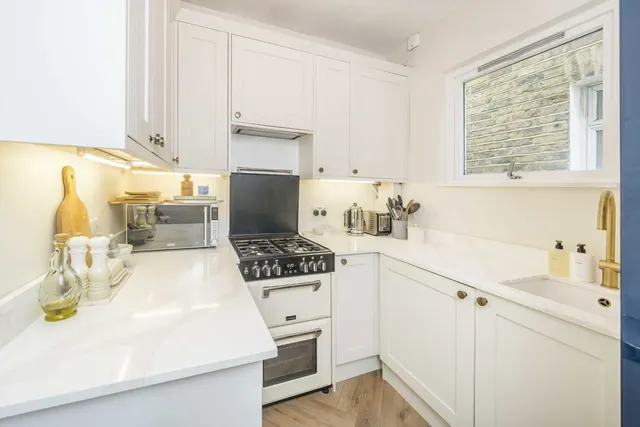 Bedford Hill, SW12, photo 3